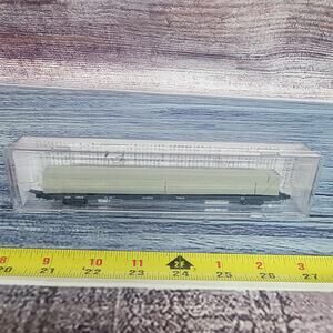 Micro Trains N scale Alaska flat car with load long car black/gray